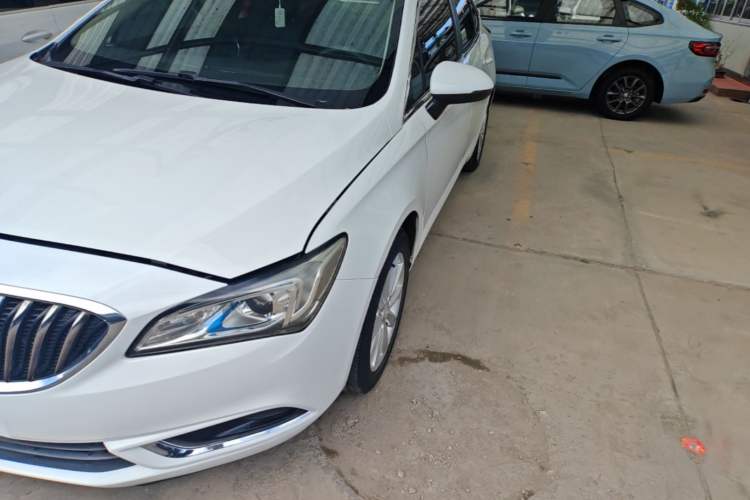 Used Buick Verano 2015 Sedan 20T Dual-Clutch Leading Model Left Front Headlight