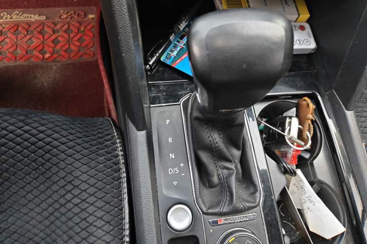 Used Volkswagen Teramont 2019 530 V6 Four-Wheel Drive Luxury Edition China VI Standard Gear Lever