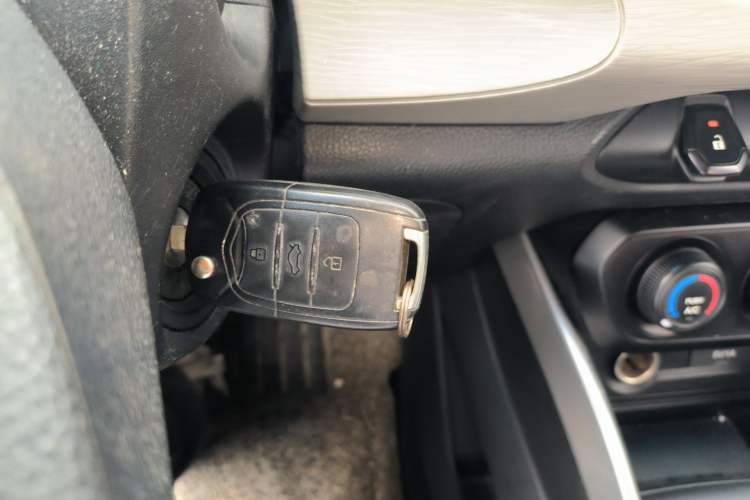 Used Baojun 510 2017 1.5L manual Comfort trim
