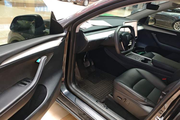 Used Tesla Model Y 2024 Rear-Wheel-Drive Version