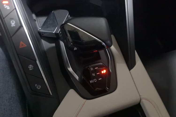 Used Lynk & Co 06 2020 1.5T YAO Halo
