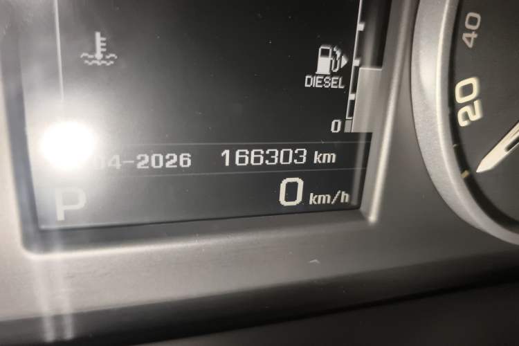 Used Land Rover Range Sport 2012 3.0 TDV6 HSE Diesel Edition Odometer Close Up