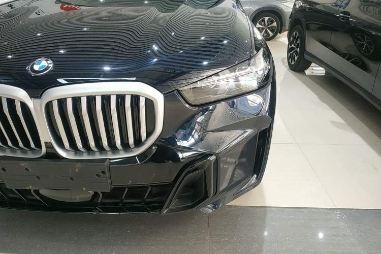 Used BMW X5 2023 xDrive 30Li Luxury M Sport Night Edition Package
