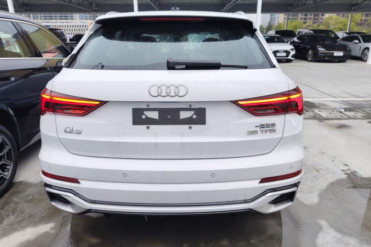 Used Audi Q3 2024 35 TFSI Ambition Dynamic Edition