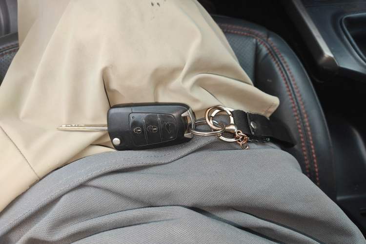 Used Haima S5 2015 1.6L Manual Luxury Model with Sunroof