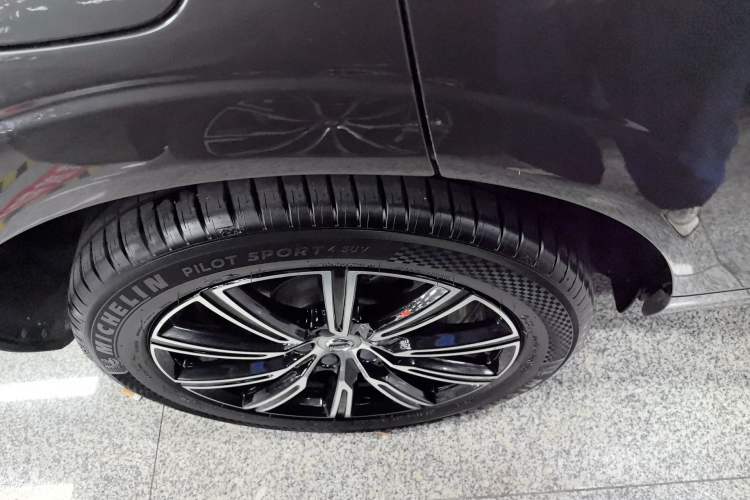 Used Volvo XC60 2021 T5 4x4 Smart Luxury Edition Exterior 5