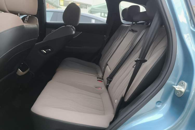 Used Chery Tiggo 8 PLUS C-DM 2025 1.5T 116 km Prestige Version 5 Seats
