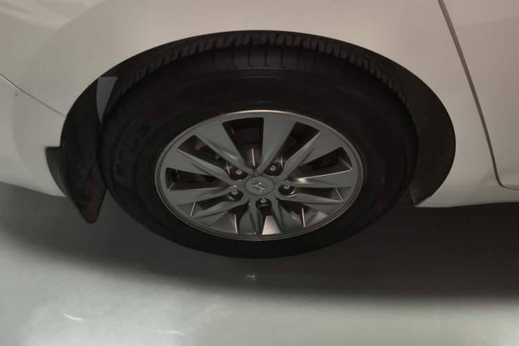 Used Hyundai Celesta 2017 1.6L Automatic Enjoyment Version GLS