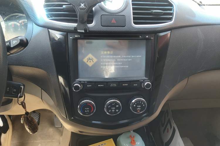 Used Wuling Hongguang 2014 1.5L S Luxury Model
