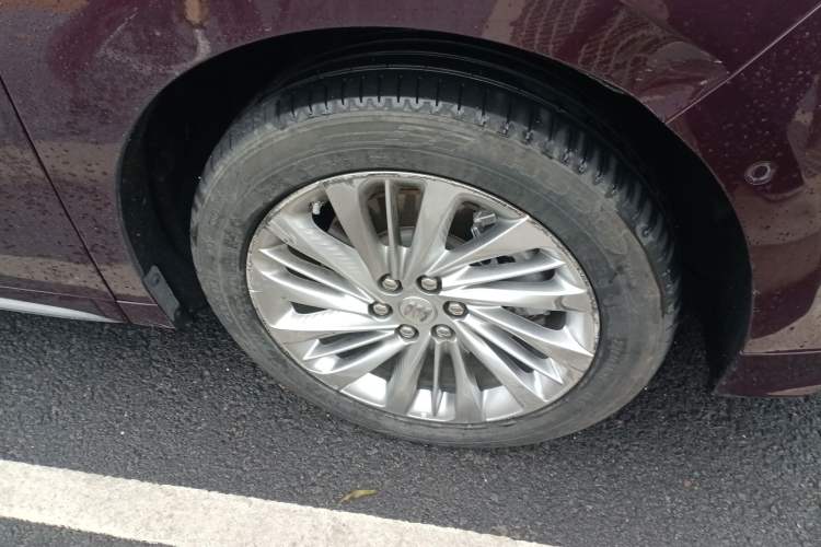 Used Buick Century 2023 2.0T Six-Seater Yinshi Edition