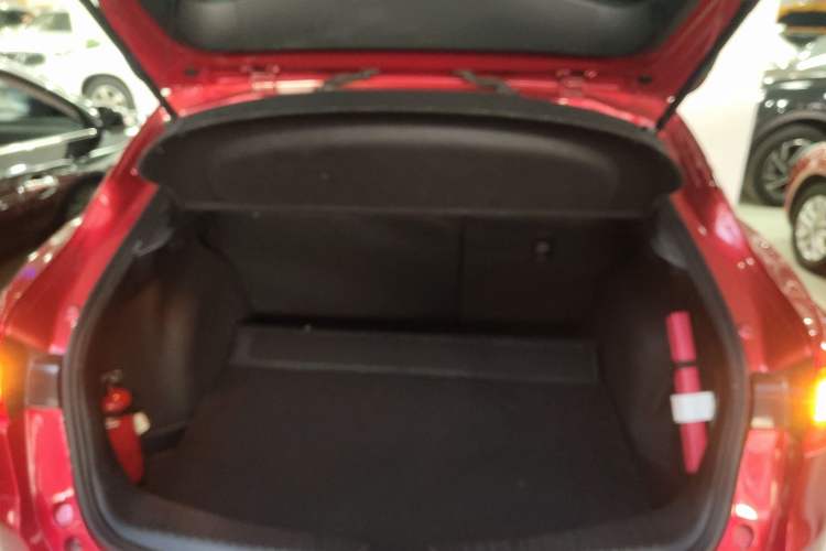 Used Mazda CX-4 2016 2.0L Automatic 2WD Blue Sky Dynamic Edition