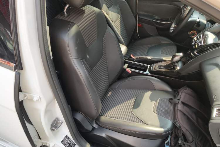 Used Ford Focus 2017 Hatchback 1.6L Automatic Fashion Edition Smart Drive Version Right Front Seat