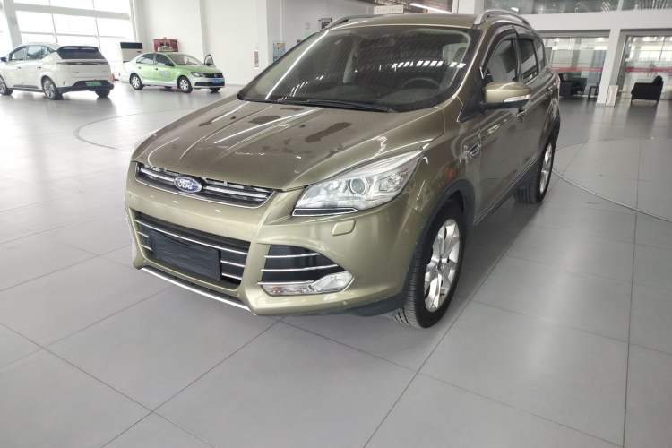 Used Ford Kuga 2013 2.0L GTDi Four-Wheel-Drive Sport Model Left Front Headlight