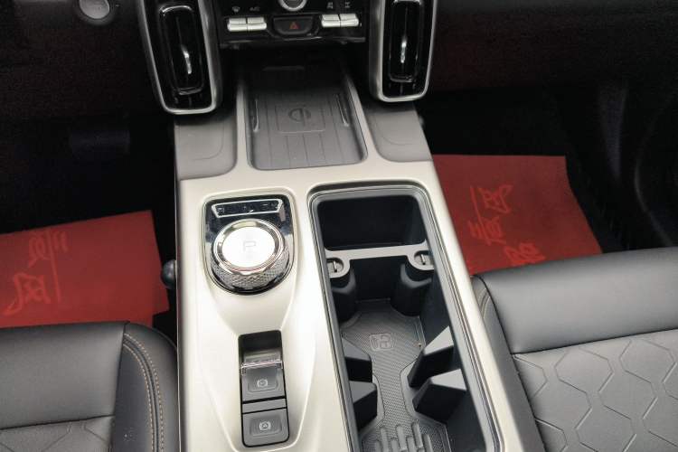 Used Haval DARGO 2024 2.0T DCT Chinese Rural Dog Edition