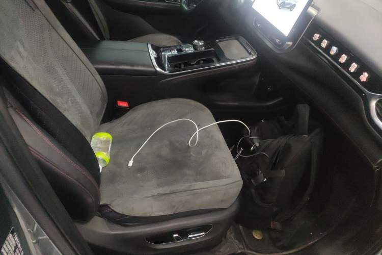 Used AION V 2021 Plus 70 Smart Technology Edition Lithium Iron Phosphate Right Front Seat