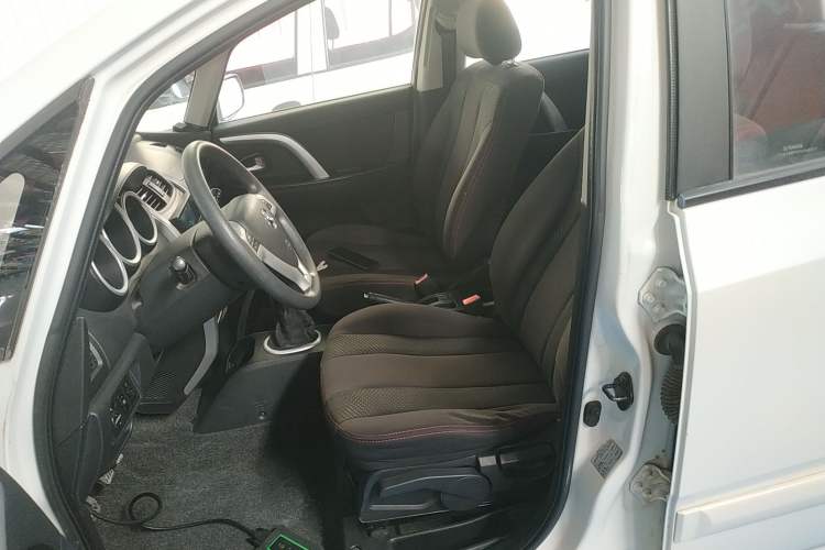 Used Changan CX20 2014 1.4L Manual Sport Version China IV Standard