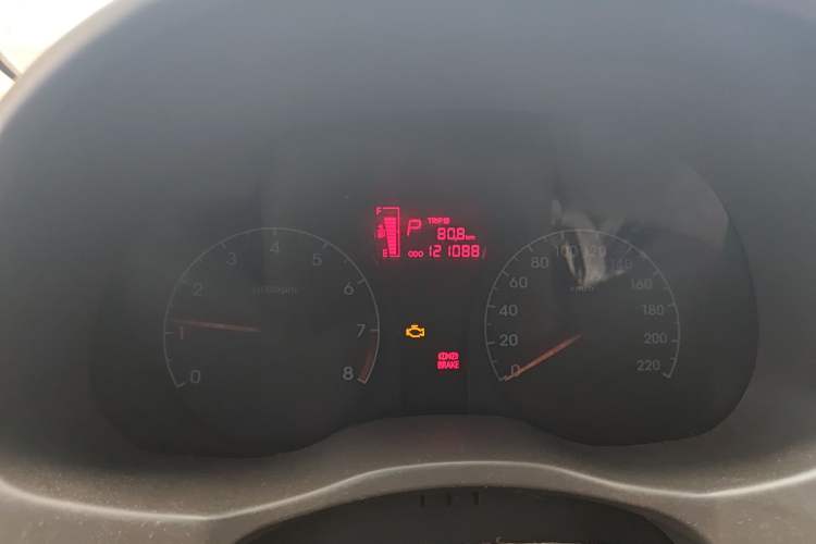 Used Hyundai Verna (older generation) 2010 Sedan 1.4L Automatic Comfort Model GS
