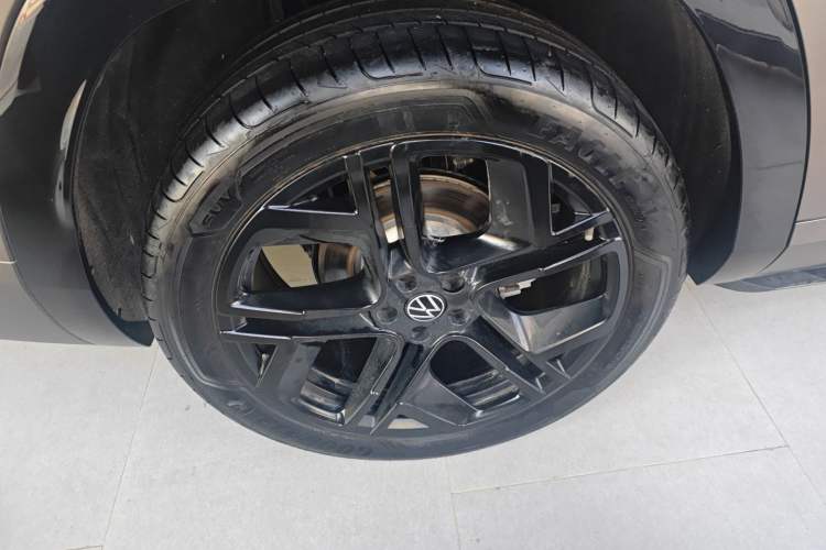 Used Volkswagen Teramont 2025 Tiguan Pro 450TSI Four-Wheel Drive Summit Edition
