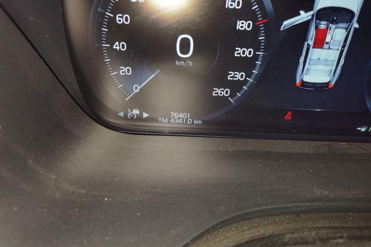 Used Volvo XC60 2021 T5 4x4 Smart Luxury Edition