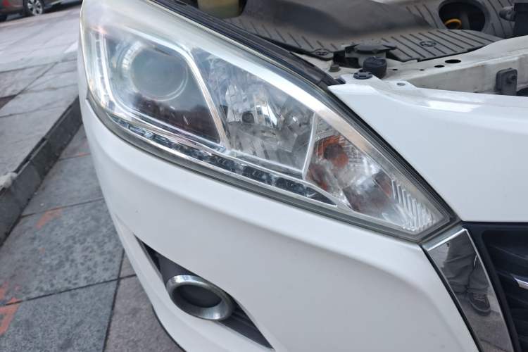 Used Luxgen U6 SUV 2014 1.8T ZhiZun Model
