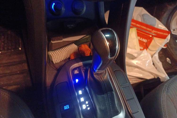 Used Hyundai Santa Fe 2013 2.4L Automatic 2WD Comfort Edition