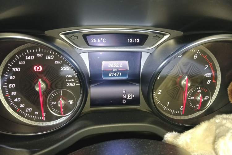 Used Mercedes-Benz GLA 2018 GLA 220 4MATIC Sport Edition Odometer Close Up