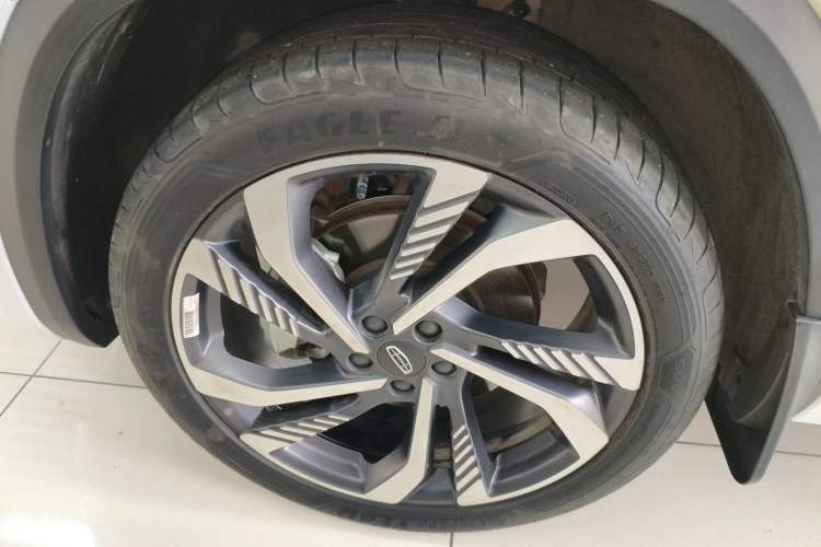 Used Geely Auto Monjaro L 2024 2.0TD High-Power Automatic Two-Wheel Drive Skyline Edition