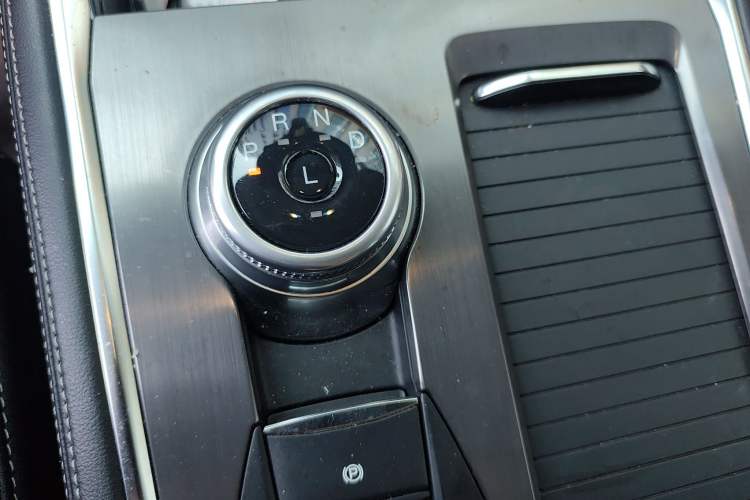 Used Ford Explorer 2023 EcoBoost 285 Four-Wheel Drive Stylish Plus Version 7 Seats