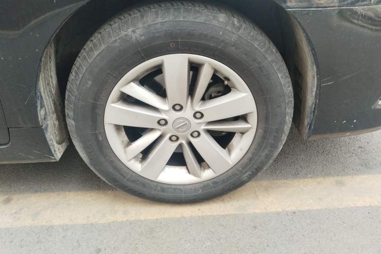 Used Nissan Teana 2011 2.0L XL Comfort Edition Right Front Wheel Hub