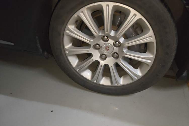 Used Cadillac XTS 2014 28T Comfort Version
