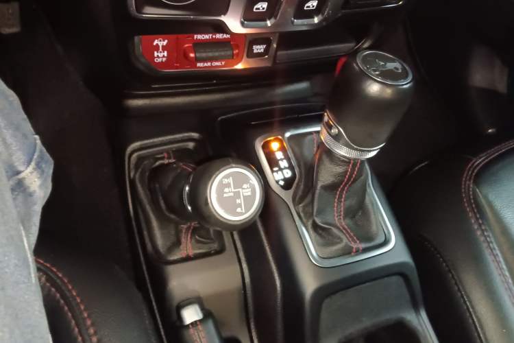 Used Jeep Wrangler 2019 2.0T Rubicon Two-Door Version China VI Emission Standard
