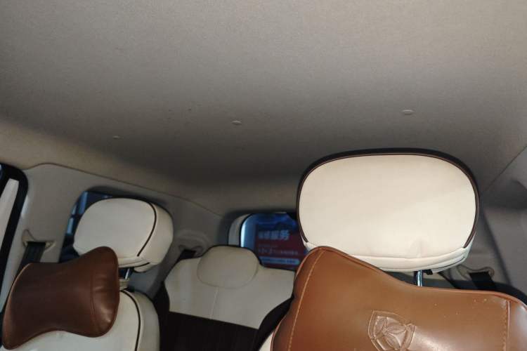 Used CHANGAN NEVO Lumin 2022 210km Sweet Edition Headliner