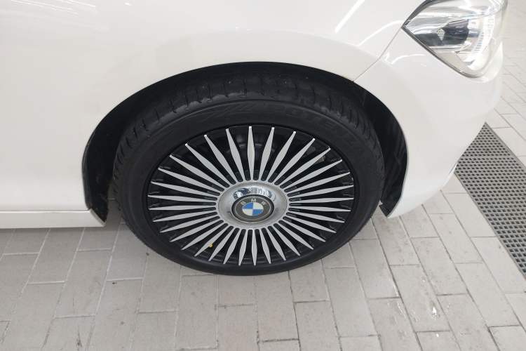 Used BMW 1 Series 2015 120i Sport Design Package Right Rear Wheel Hub