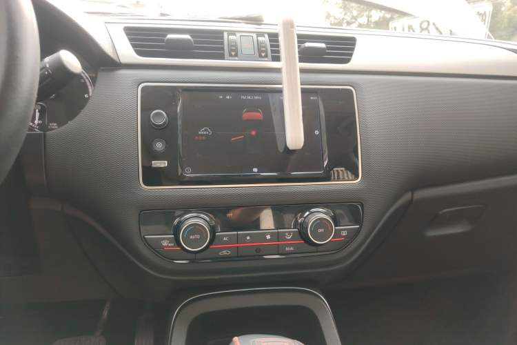 Used Qoros 5 2017 1.6T Automatic Prestige Model