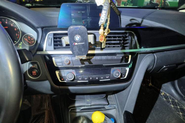 Used BMW 3 Series 2018 320Li Fashion Model
