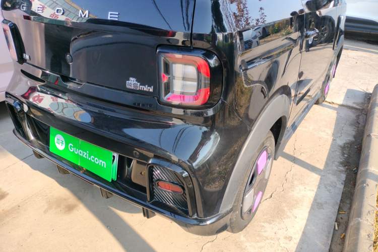 Used Geely Galaxy Panda 2025 210km Panda Kart Right Rear Taillight