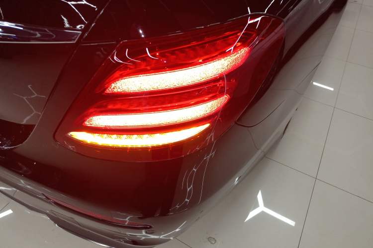 Used Mercedes-Benz E-Class 2019 Restyled E 300 L Sporty and Stylish Edition
