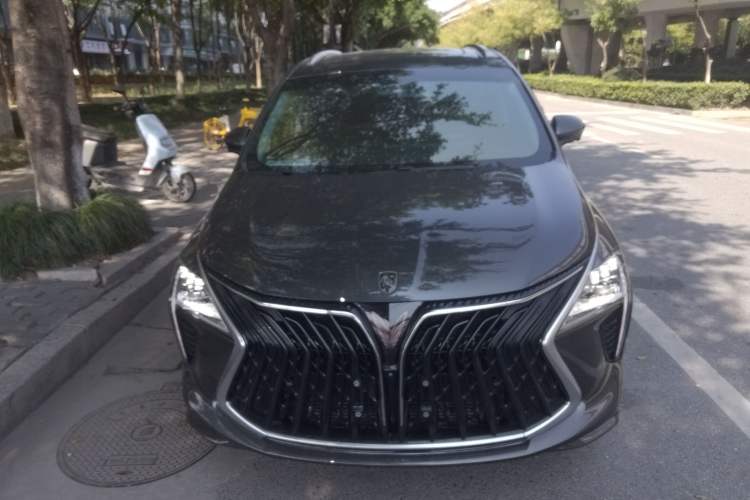 Used FORTHING Yacht 2022 1.5T DCT Chasing-the-Waves Edition