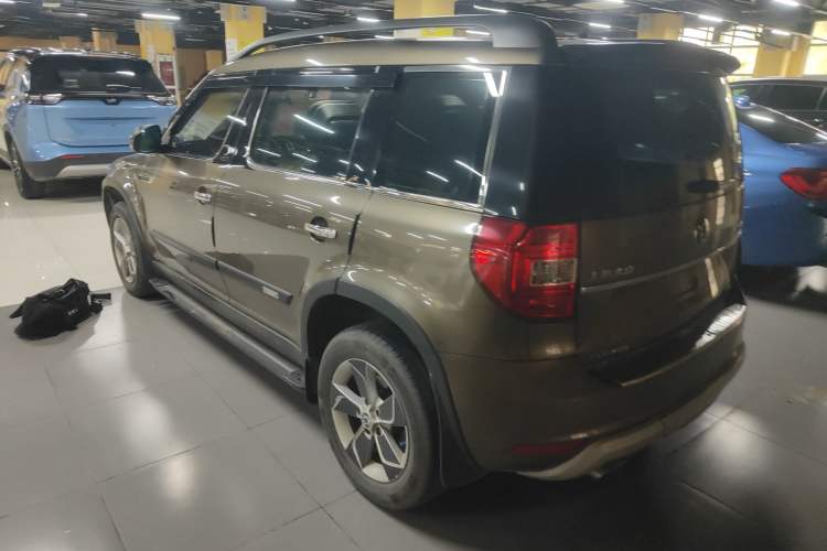 Used Skoda Yeti 2016 1.4TSI DSG Advanced Edition Rear Left 45 Deg