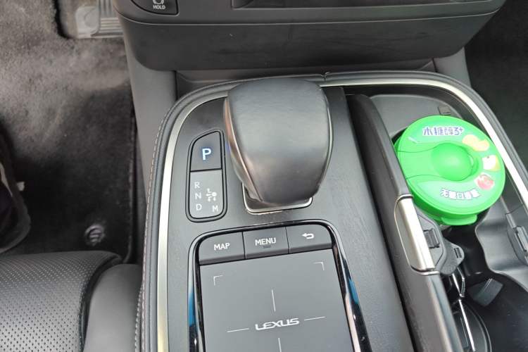 Used Lexus LS 2020 500h Excellence Edition China VI standard Gear Lever