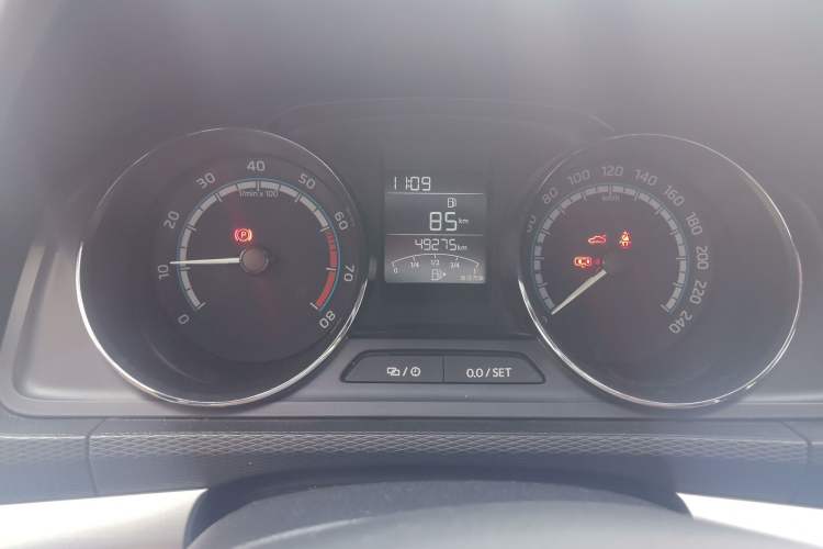 Used Skoda Kamiq 2021 1.5L Manual Standard Edition Odometer Close Up