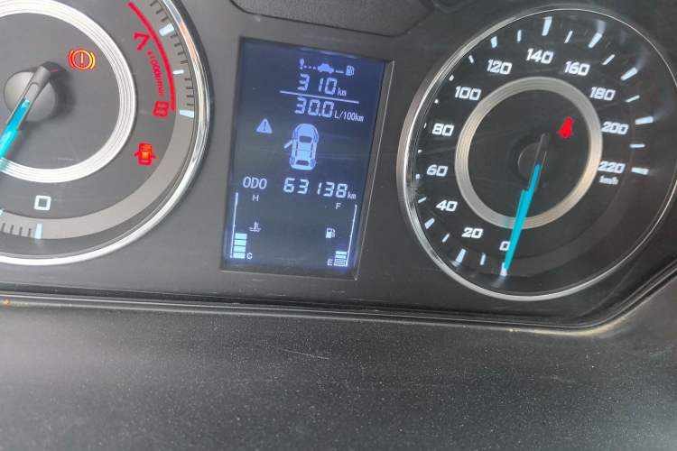 Used Soueast V5 Lingzhi 2017 1.5L Manual New Elite Model