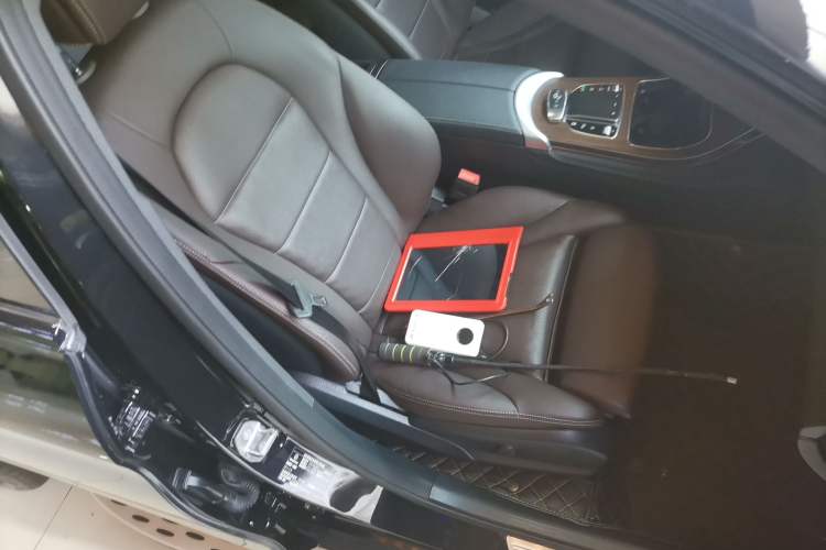 Used Mercedes-Benz GLC 2021 GLC 300 L 4MATIC Dynamic Model Right Front Seat