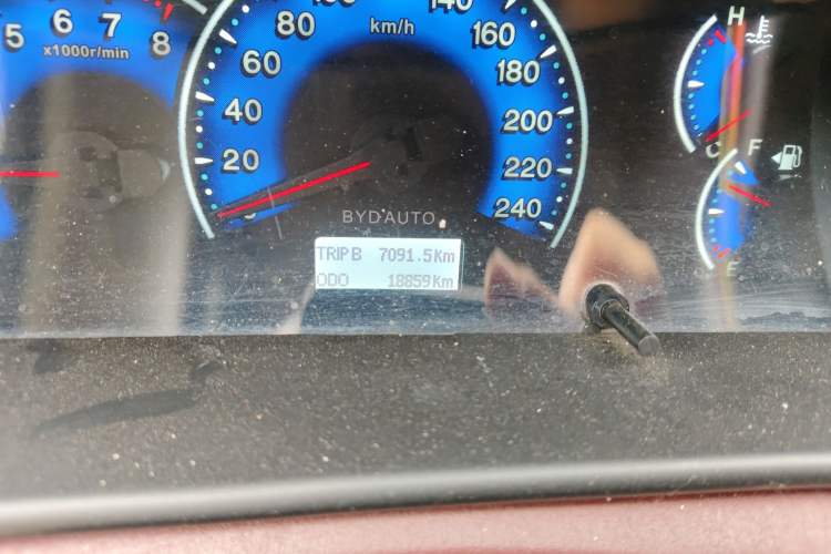 Used BYD F3 2014 1.5L Manual Comfort Model Odometer Close Up