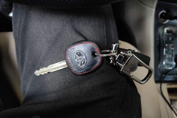 Used Toyota Corolla EX 2013 1.6L Automatic Luxury Edition Vehicle Key