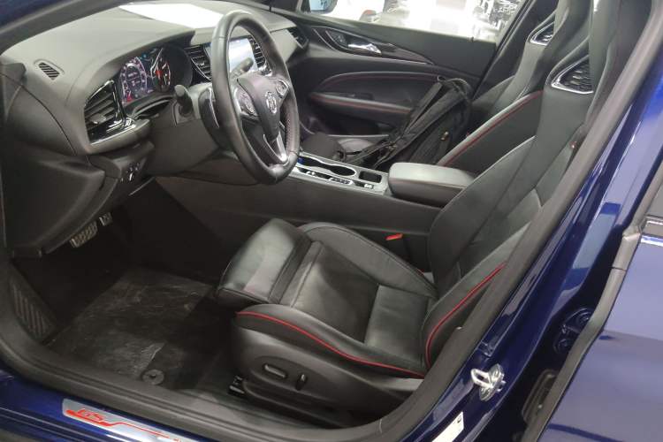 Used Buick Regal 2020 GS 28T Elite Model Left Front Seat