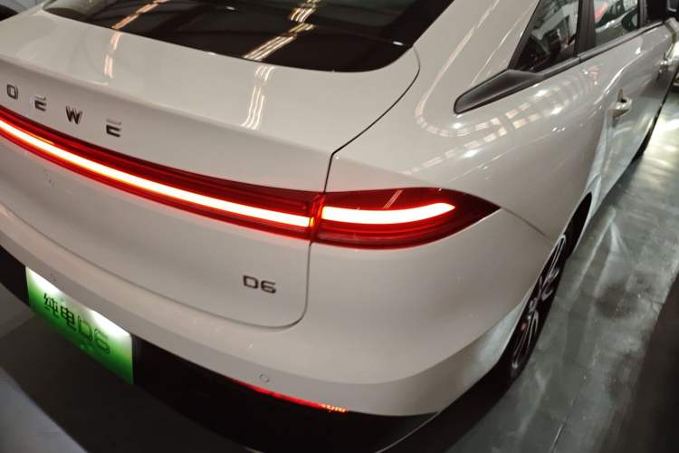 Used Roewe D6 2025 450km Deluxe Edition