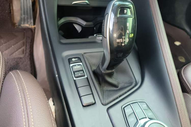 Used BMW X1 2020 sDrive25Li Leading Model Gear Lever