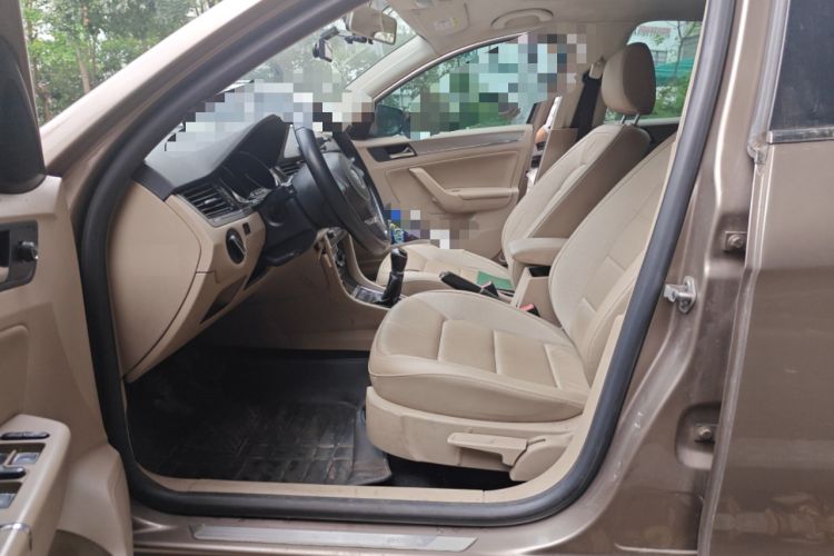 Used Volkswagen Bora 2014 1.6L Manual Comfort Model Left Front Seat