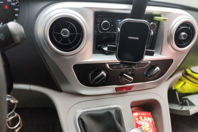 Used JAC Refine M3 2018 1.6L Express Edition 7-Seater
